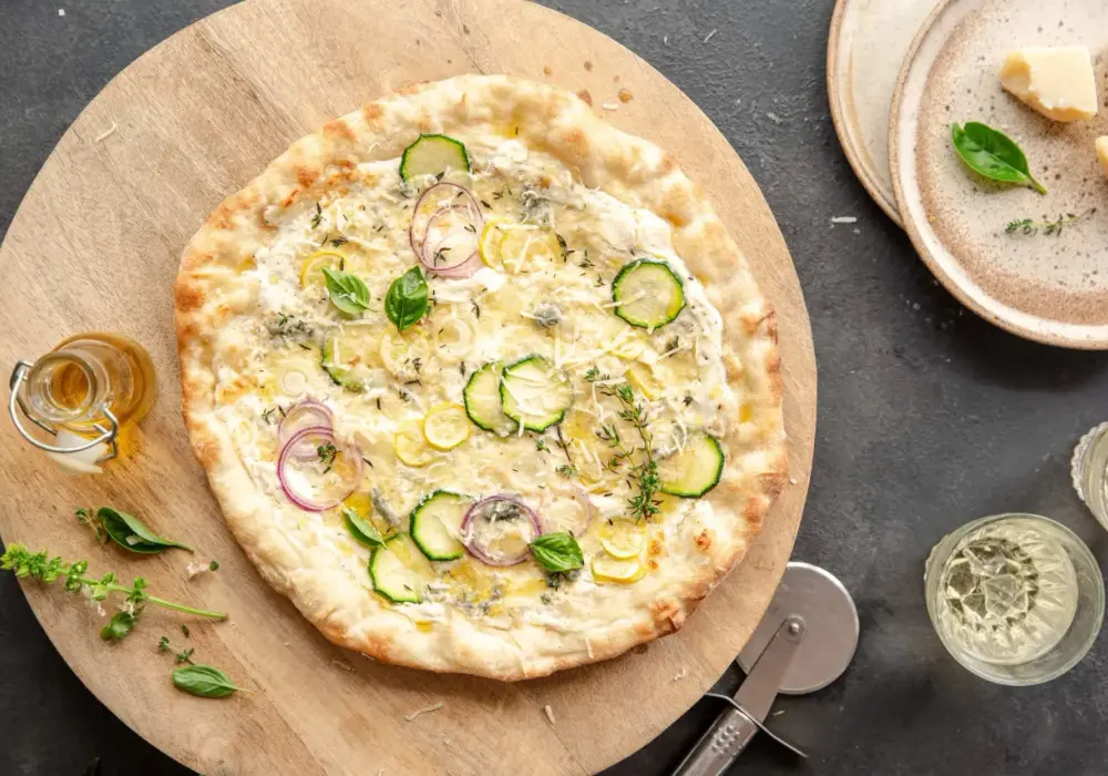 Pizza Bianca - Co to jest i jak zrobić idealną w domu?