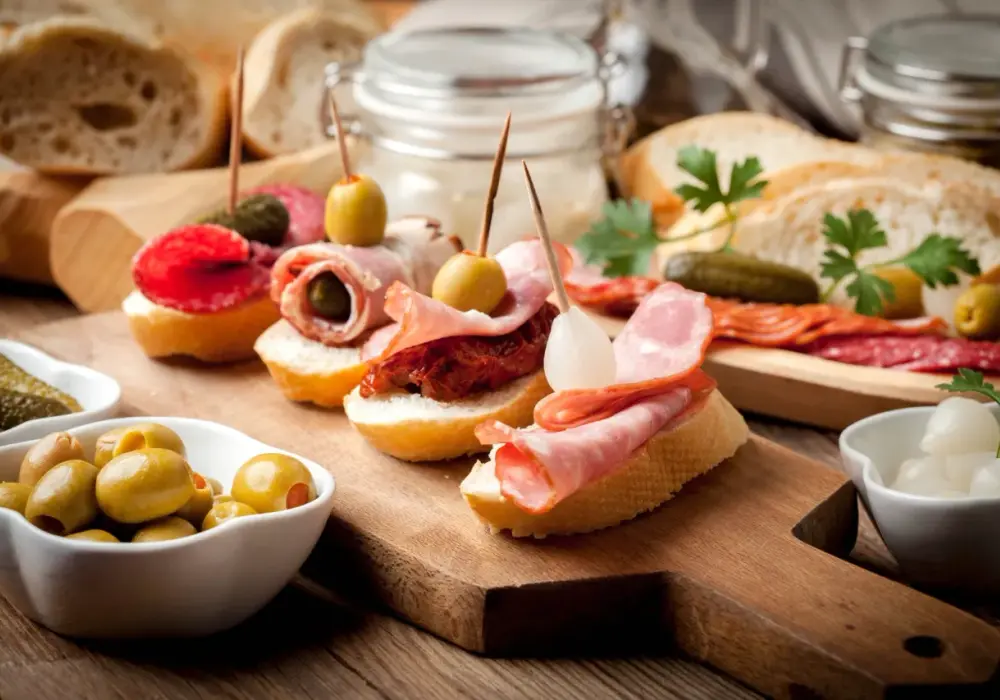 Hiszpańskie tapas w domu - Jak je zrobić bez chaosu?