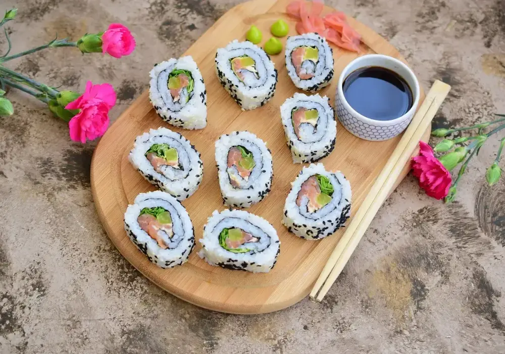 California Roll - Co to jest, jak zrobić i gdzie zjeść?