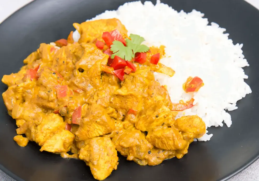 Kurczak curry - prosty przepis na szybki i aromatyczny obiad