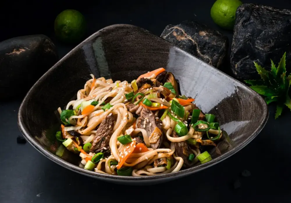 Udon - Jak ugotować idealny makaron i zrobić Yaki Udon?