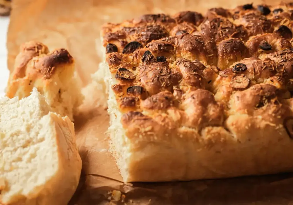Focaccia - Autentyczny przepis na puszysty i chrupiący wypiek
