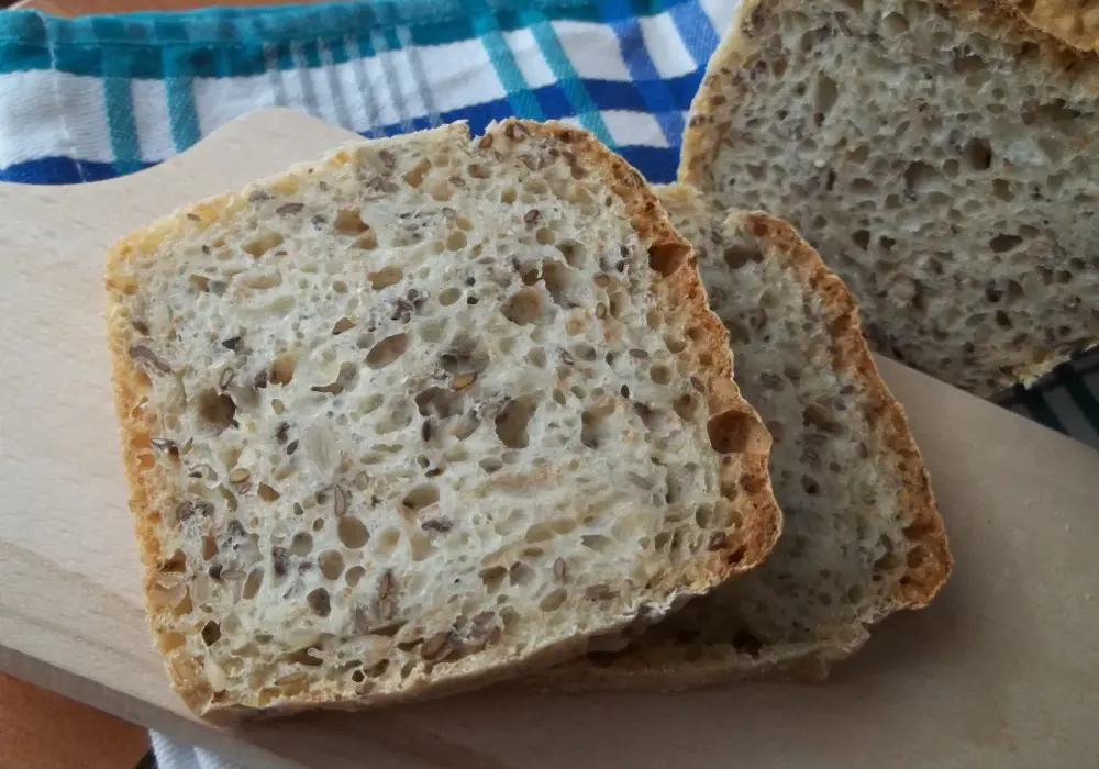 Domowy chleb z ziarnami - przepis, który zawsze wychodzi