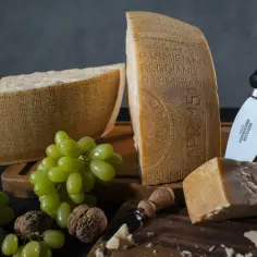 Gdzie można kupić parmezan? Sprawdzone miejsca na oryginalny ser