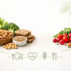 Kompozycja produktów bogatych w błonnik: makaron, pieczywo, warzywa, owoce i nasiona.
