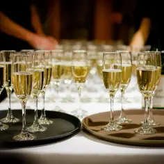 Catering co to? Odkryj, jak wybrać idealną usługę cateringową