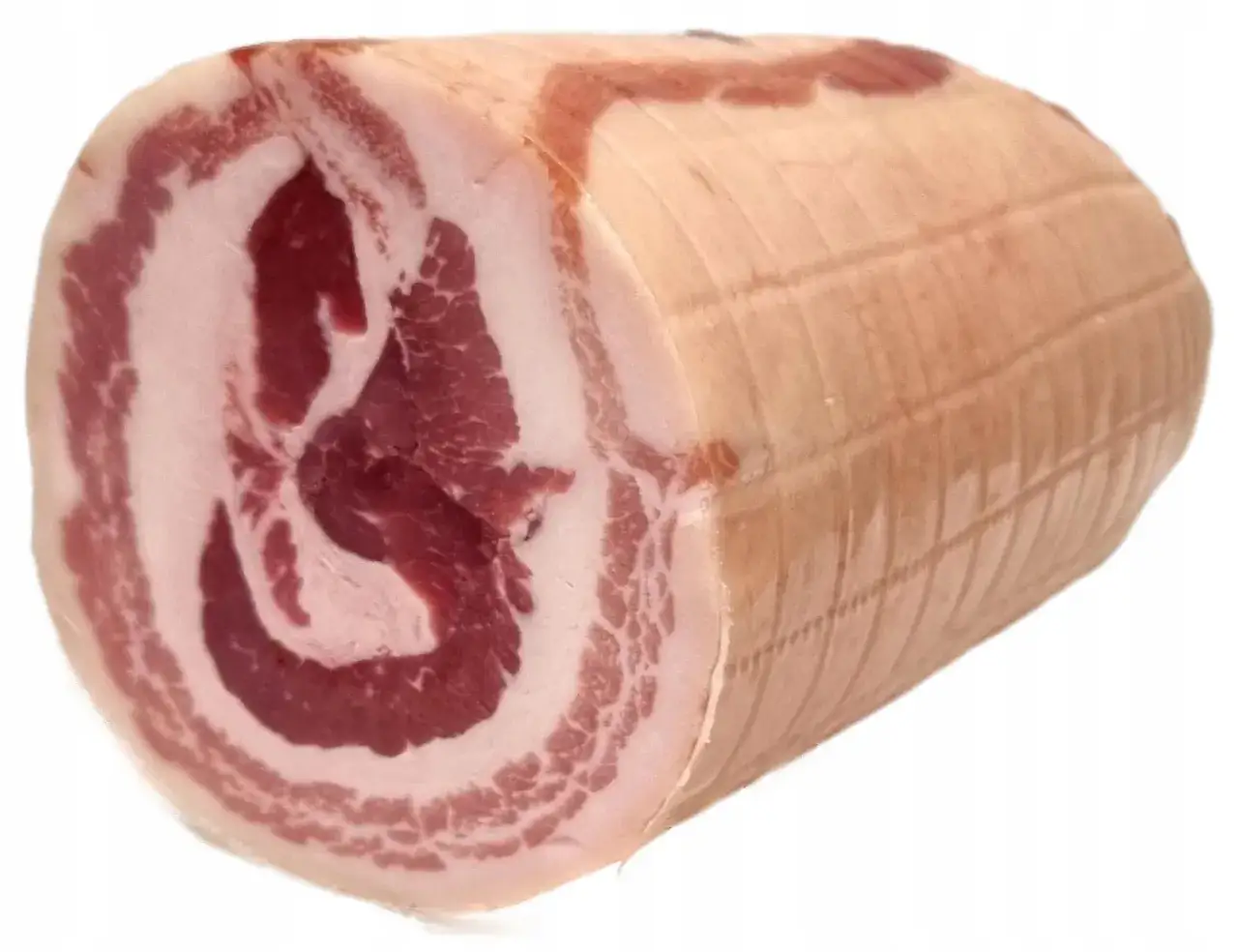 Rolada z boczku, czyli pancetta, to włoski przysmak. Widoczny kawałek ma charakterystyczne warstwy mięsa i tłuszczu.