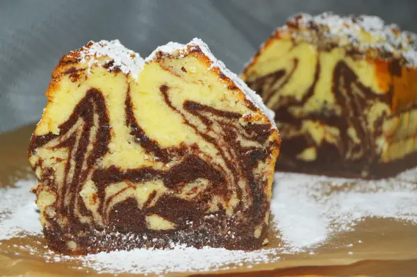Babka marmurkowa na oleju - wilgotna i puszysta. Sprawdź!