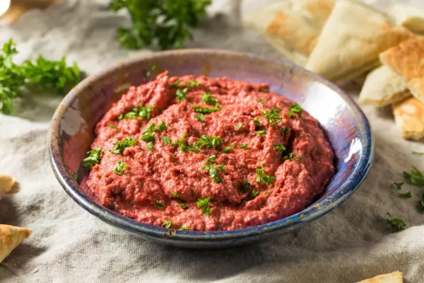 Pasta z czerwonej fasoli - Szybki przepis na idealne smarowidło