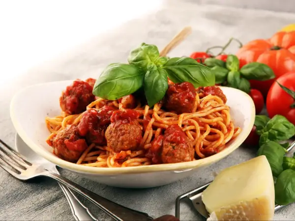 Jakie przyprawy do spaghetti - odkryj sekret włoskiego smaku