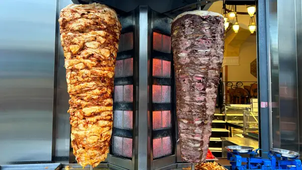 Ile mięsa w kebabie? Odkryj, co naprawdę jesz i jakie są zagrożenia