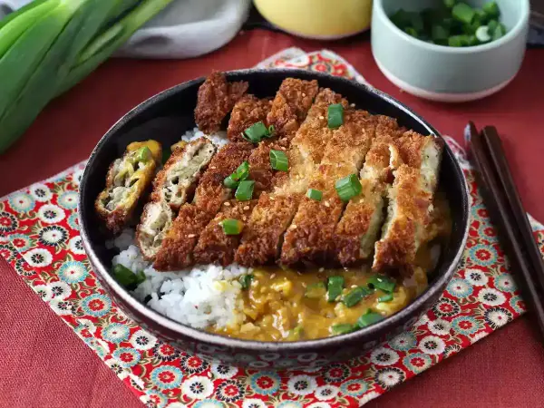 Japońskie katsu - sekret chrupkości i przepis krok po kroku