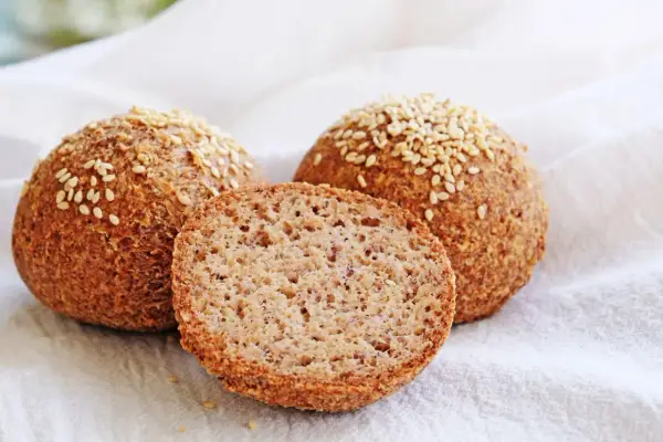 Keto bułki bez pszenicy i wyrabiania - Prosty przepis!