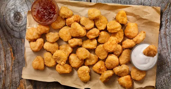 Panierka do kurczaka - jak zrobić chrupiącą jak z KFC i bez jajka