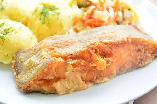 Smażony halibut - jak zrobić idealny? Prosty przepis!