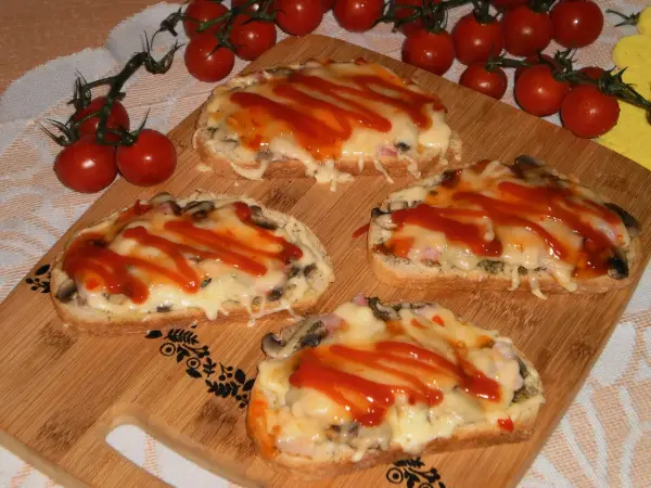 Zapiekane kanapki z piekarnika - chrupiące tosty bez wysiłku