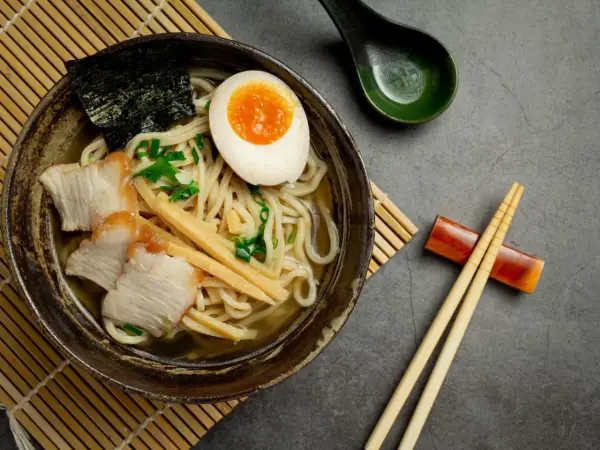 Jak zrobić ramen w domu - Czy to trudne? Kompletny poradnik