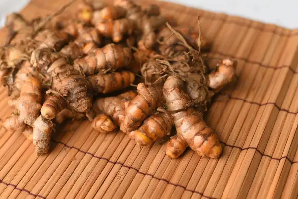 Kurkuma czy curry: Kluczowe różnice, które musisz znać