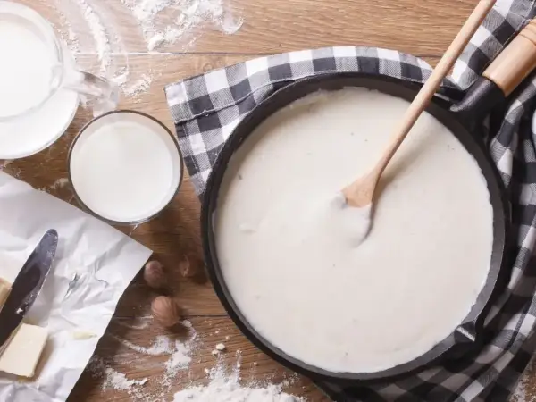 Beszamel bez grudek - idealny sos do lasagne i zapiekanek