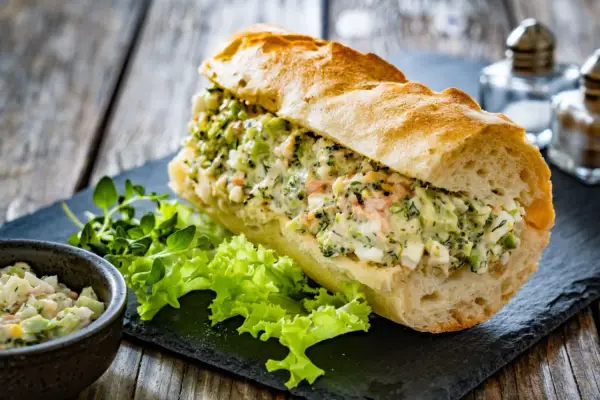 Pasta z makreli i twarogu - idealna w 15 minut. Sprawdź przepis!