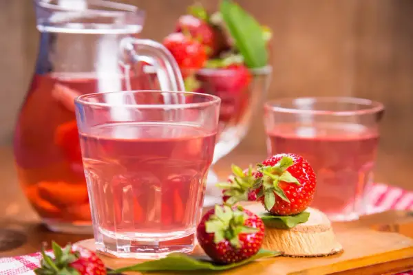 Kompot z truskawek idealny - Prosty przepis i sekrety smaku