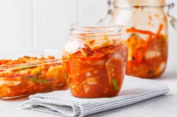 Kimchi - co to jest? Poznaj koreański przysmak i jego sekrety