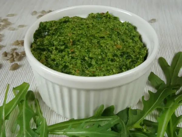 Pesto z rukoli - przepis, by zawsze było idealne!