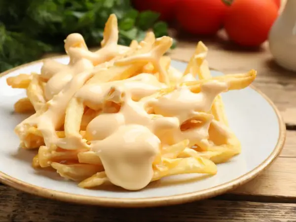 Frytki z serem - jak zrobić i gdzie zjeść najlepsze?